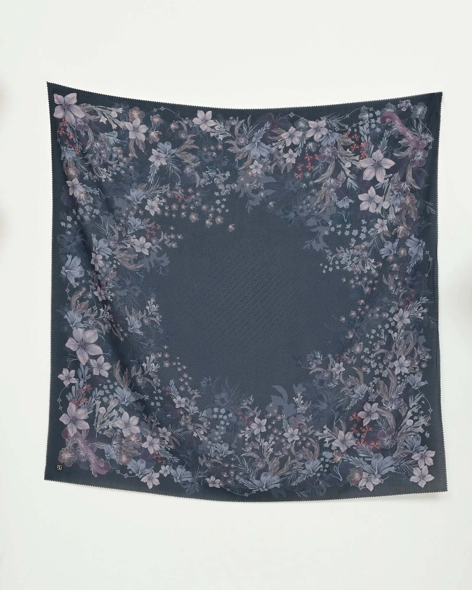 DIRAMELIA SCARVES