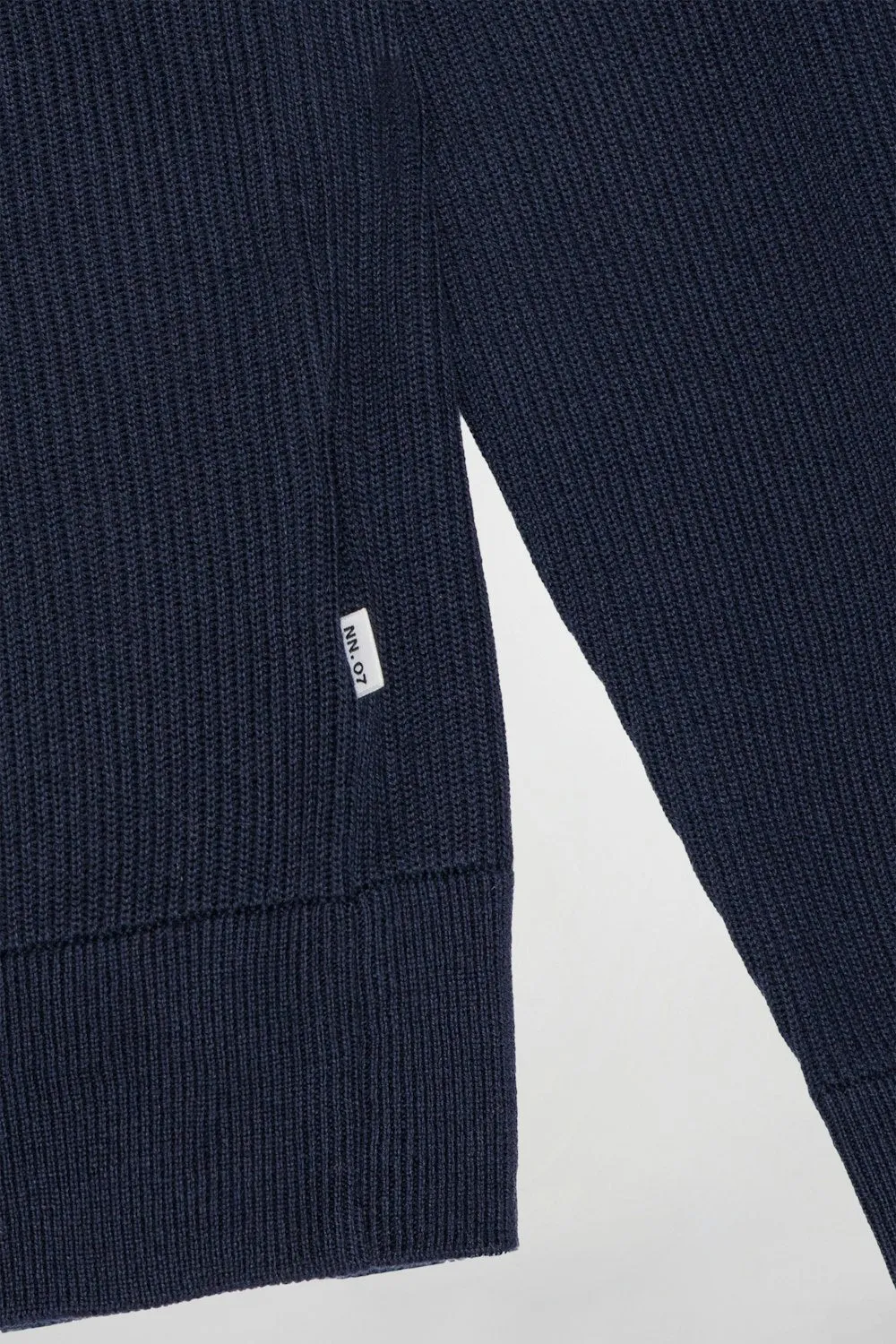 Kevin Rib Knitted Sweater - Navy