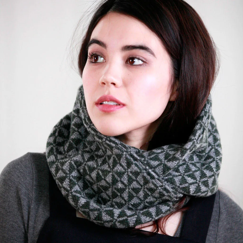 Rose B. Brown Chequer Circle Scarf - Spruce