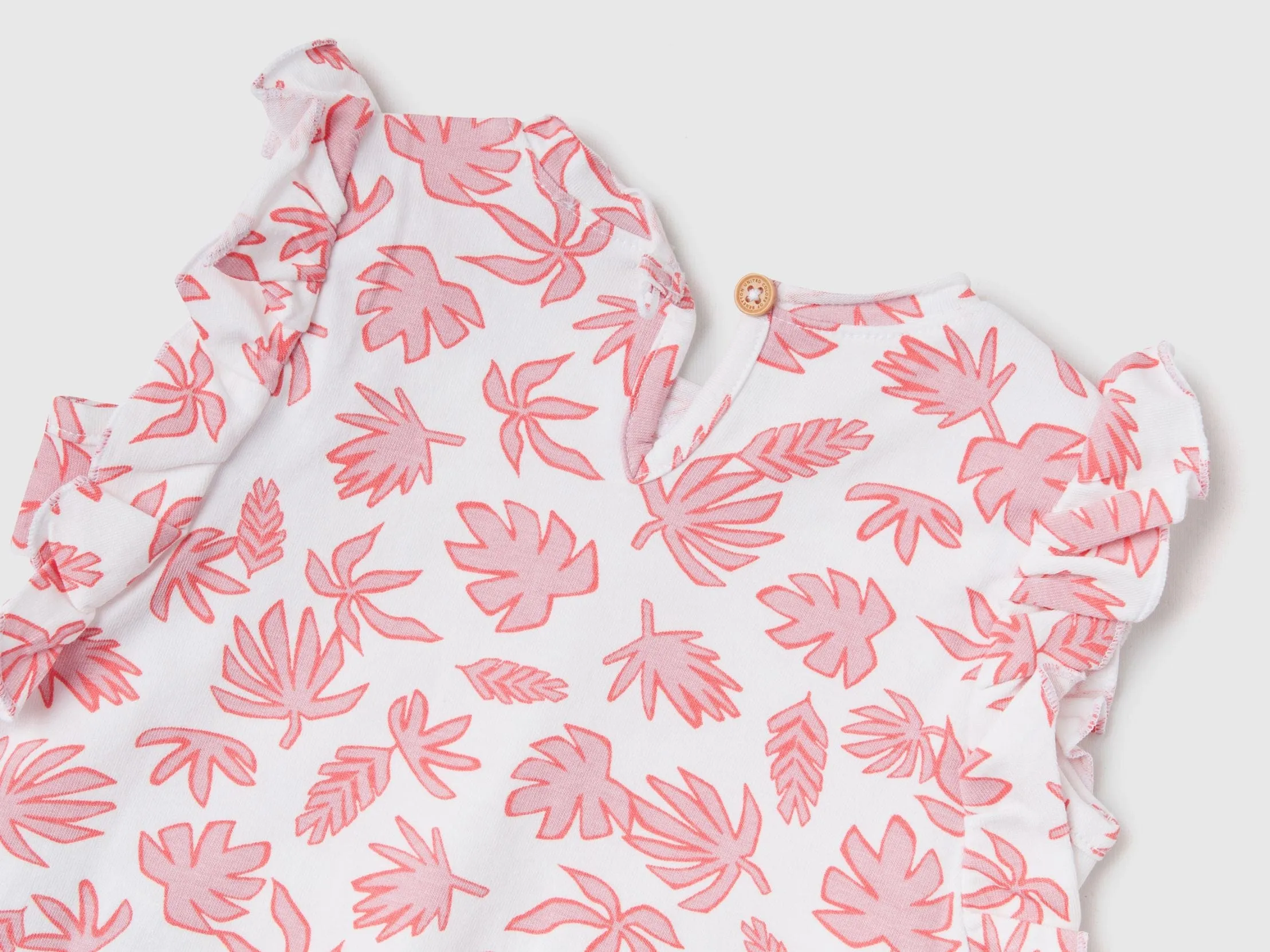 T-shirt with tropical print