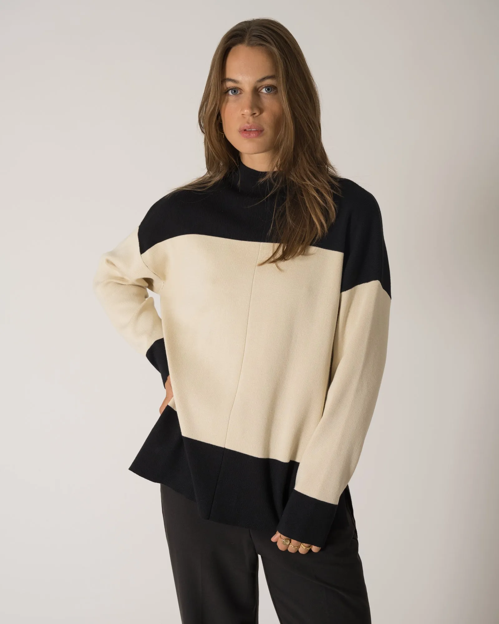 TILTIL Henio Knit Black Ivory One Size