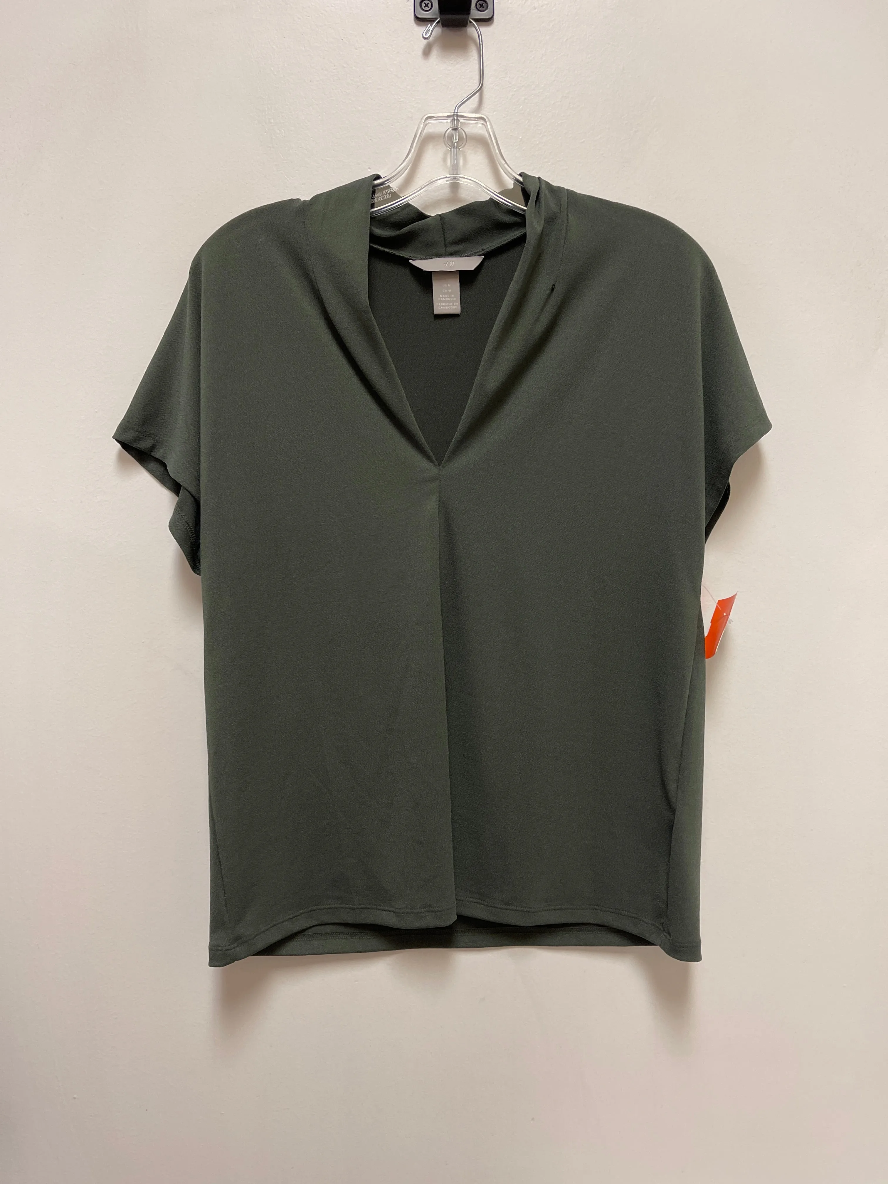 Top Short Sleeve By H&m In Green, Size: M