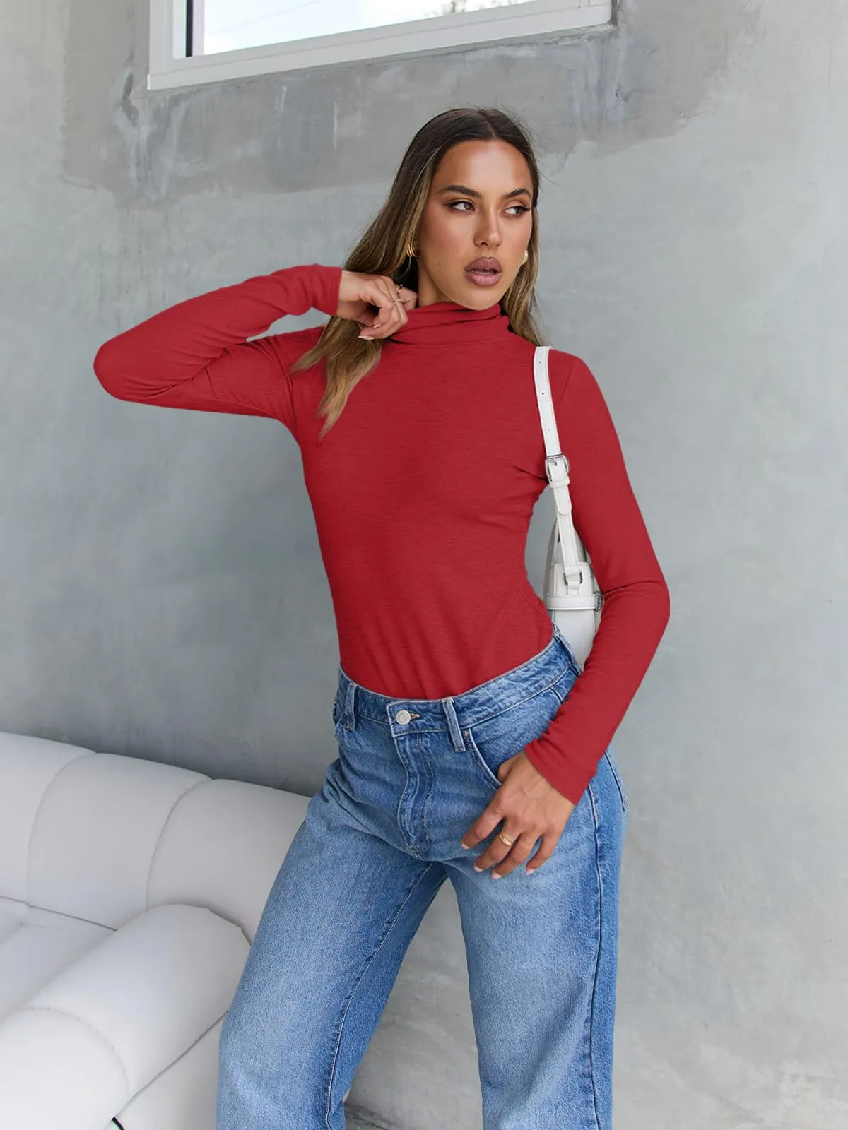 Trendy Queen Women's Turtleneck Long Sleeve Shirts Fall Fashion Basic Thermal Underwear Tops Winter Clothes 2024